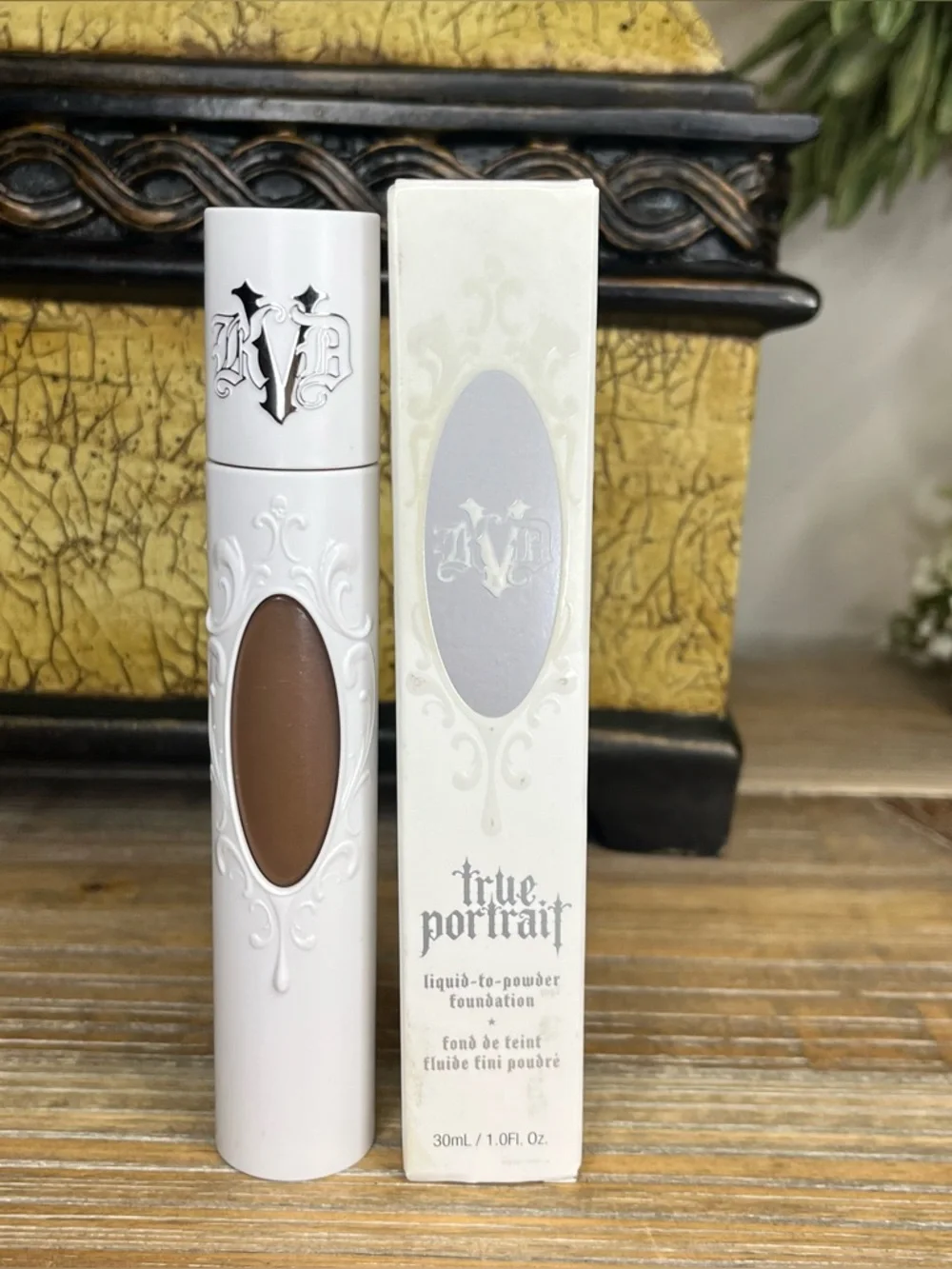 KVD Vegan Beauty True Portrait Liquid-to-Powder Foundation-Deep 084-NIB